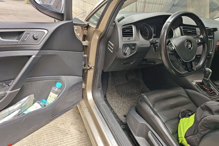 Used Volkswagen Golf 2016 230TSI Automatic Luxury Version