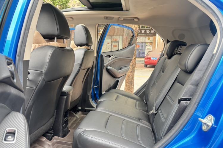 Used BYD Yuan New Energy 2018 EV360 Smart Connect Cool Edition Interior 2