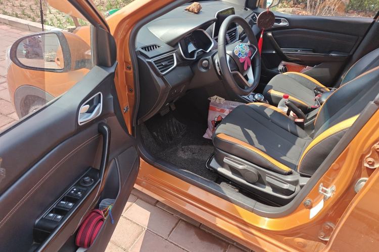 Used Baojun 310 2017 1.5L Automatic Fashion Model