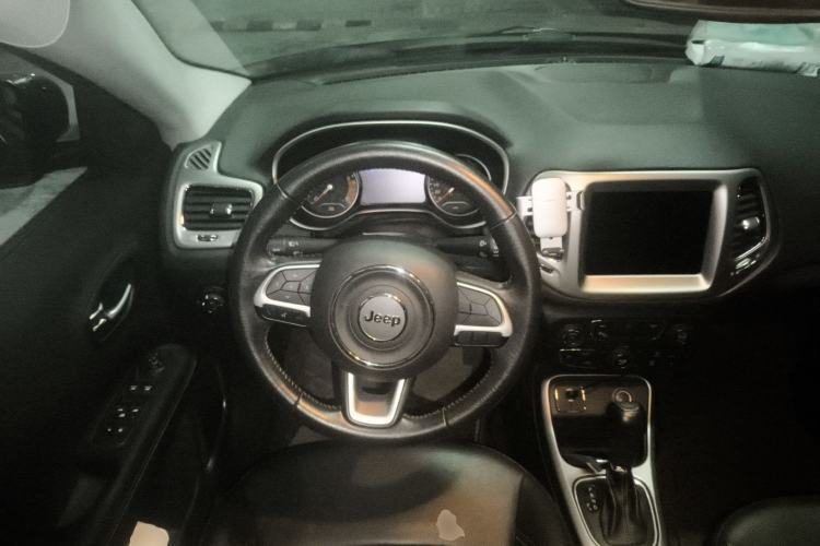 Used Jeep Compass 2017 200T Automatic Family Edition