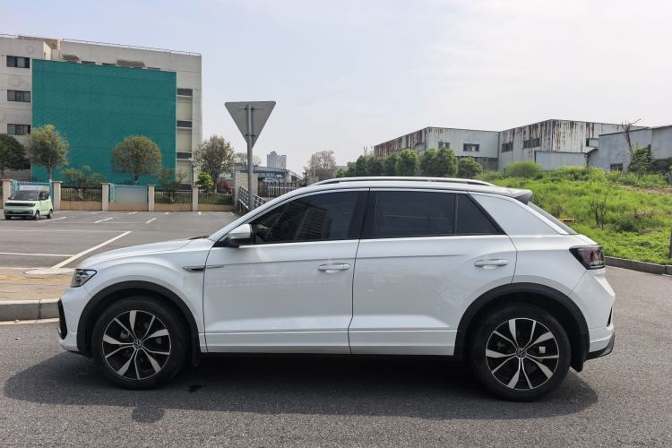 Used Volkswagen T-ROC 2023 300TSI DSG Two-Wheel-Drive Chen Guang Edition
