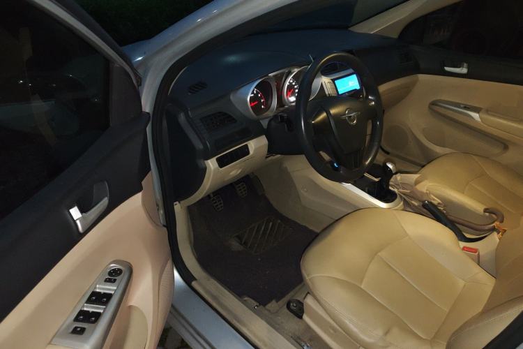 Used Haima M3 2013 1.5L Manual Base Version Driver Seat