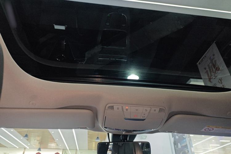 Used Mercedes-Benz E-Class 2022 E 260 L Headliner