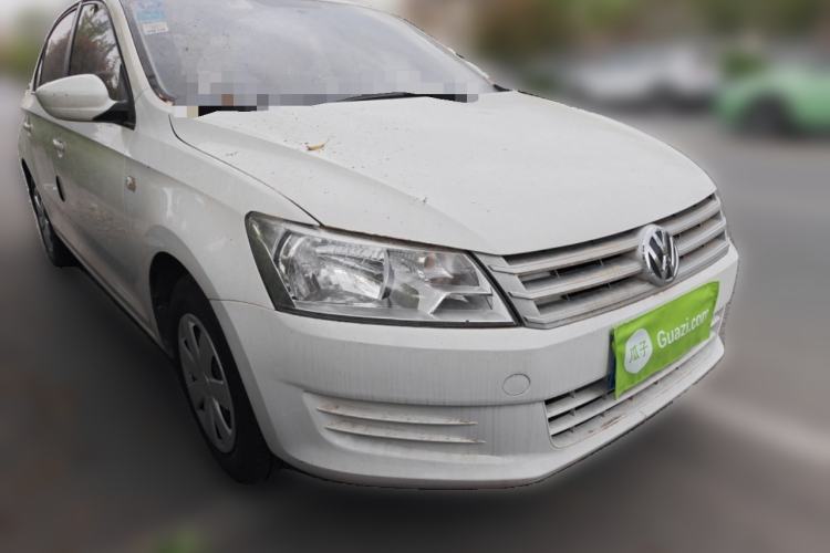 Used Volkswagen Santana 2015 1.6L Automatic Fashion Edition Front Right 45 Deg