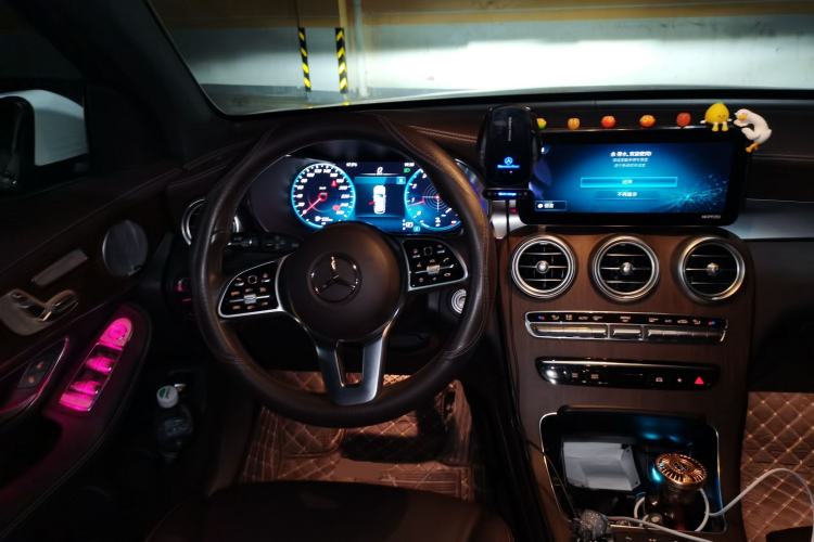 Used Mercedes-Benz GLC 2021 GLC 300 L 4MATIC Dynamic Model Steering Wheel