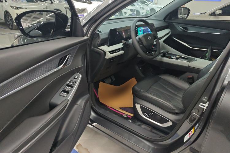 Used Changan CS75 PLUS 2024 3rd Generation Champion Edition 1.5T Intelligent Drive Dynamic Model
