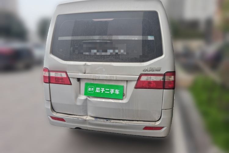 Used Jinbei Hiace X30 2024 1.5L Wealthy-Style Passenger Van 5/6/7 Seater with Front-Mounted Air Conditioning
