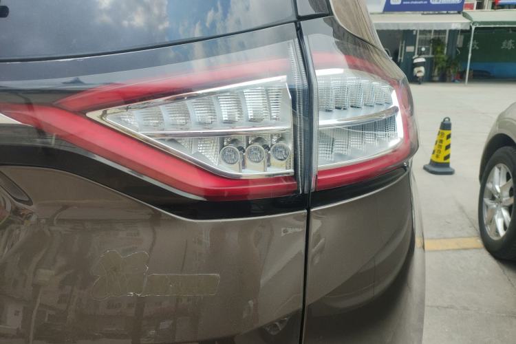 Used Ford Edge 2018 EcoBoost 245 Two-Wheel-Drive Titanium 7-Seater China V Standard