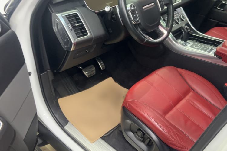 Used Land Rover Range Sport 2017 3.0 SC V6 HSE DYNAMIC Interior 1