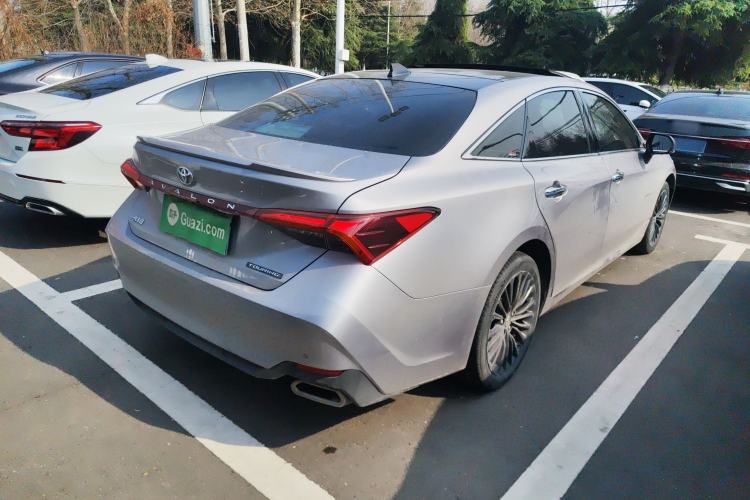 Used Toyota Avalon 2019 2.5L Touring Premium Version China VI Standard
