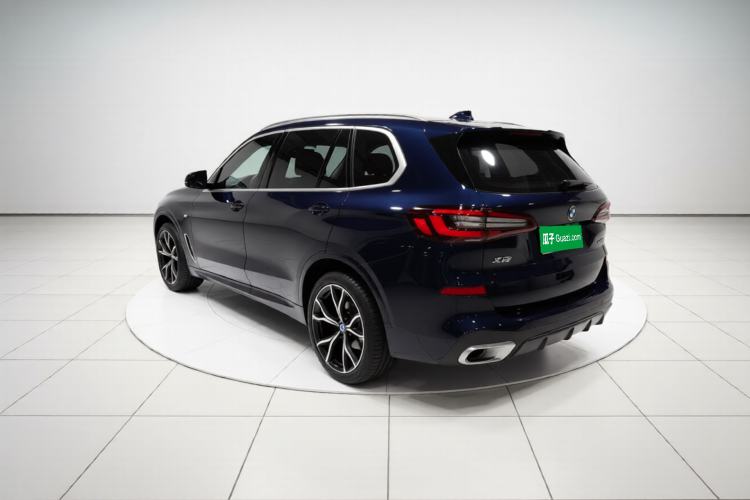 Used BMW X5 2022 Restyled xDrive 40Li M Sport Package Exterior 3