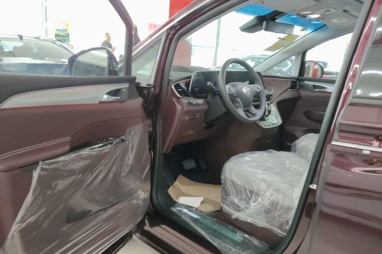 Used Buick GL8 2023 Avenir Aivia Six-Seat Deluxe Edition Driver Seat