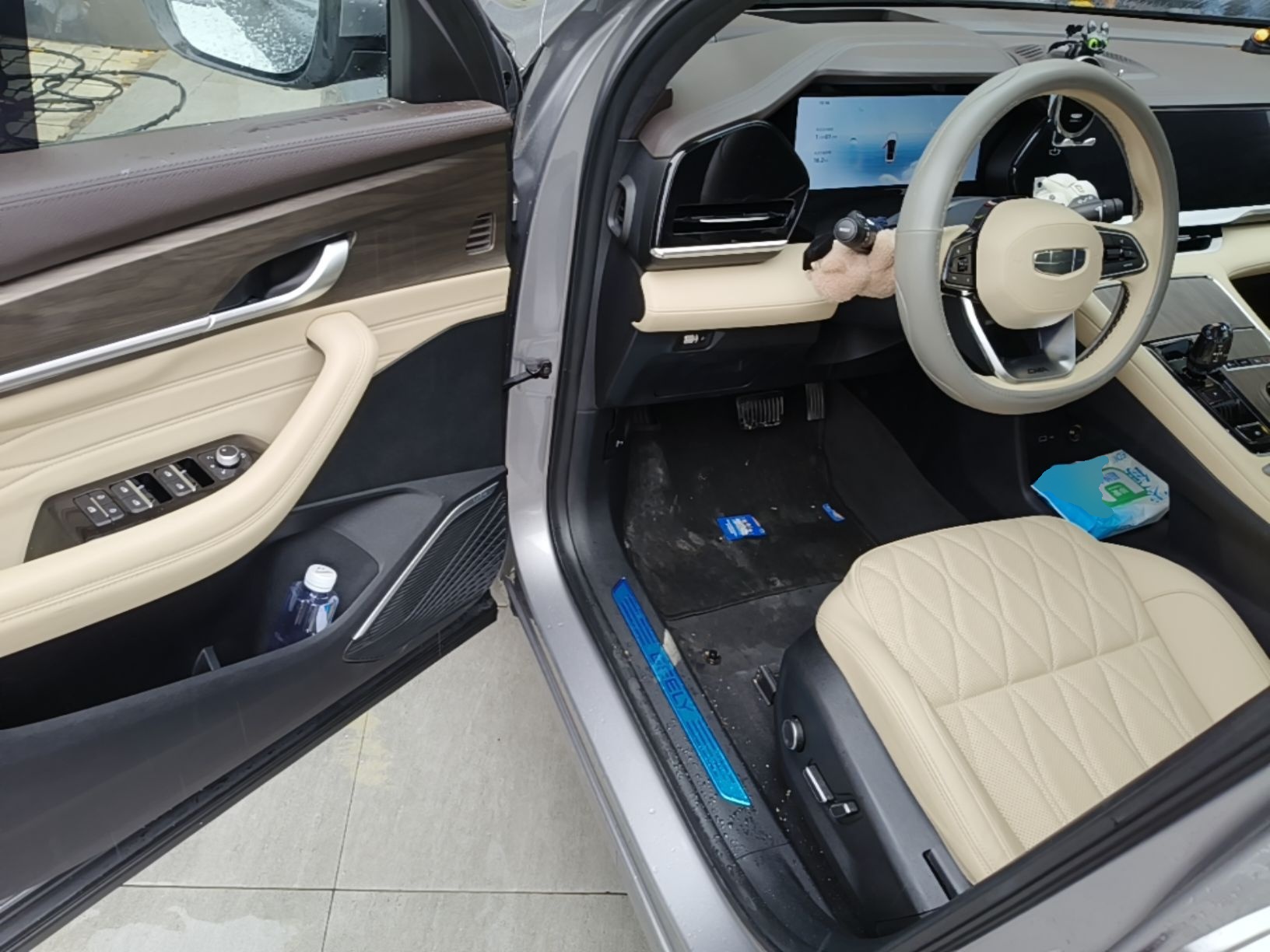 Geely Auto Monjaro L 2025 Dongfang Yao 2.0TD Automatic Lanxing Edition — снимка 18
