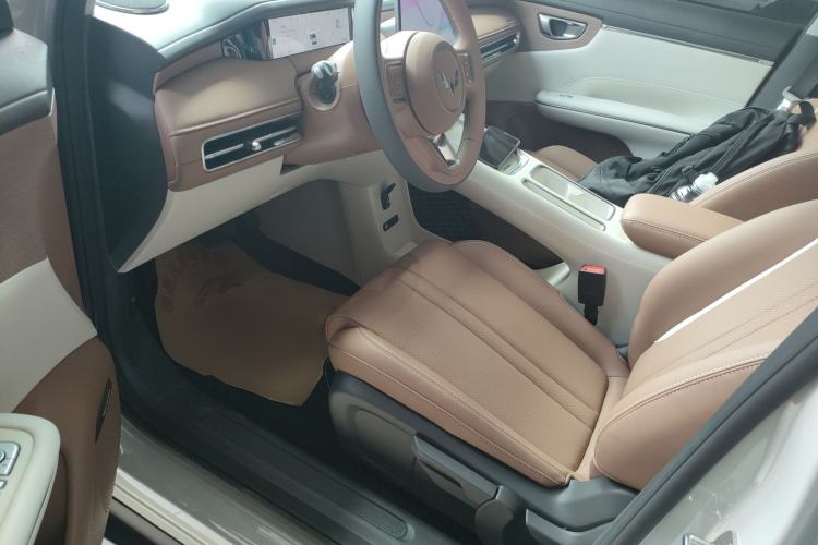 Used Wuling Bingo S 2025 Model 430km Deluxe Edition