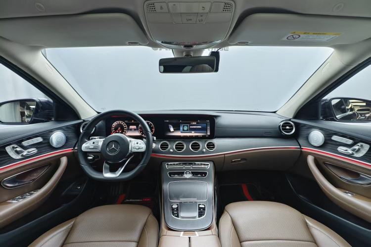 Used Mercedes-Benz E-Class 2019 Restyled E 300 L Sporty and Stylish Edition Center Console