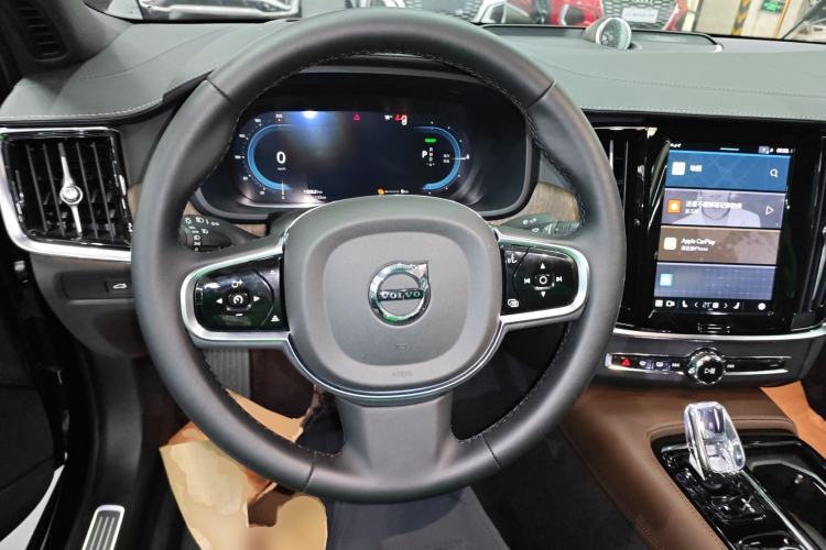 Used Volvo S90 New Energy 2025 Plug-in Hybrid Four-Wheel Drive Long-Range Luxury Smart Edition Steering Wheel