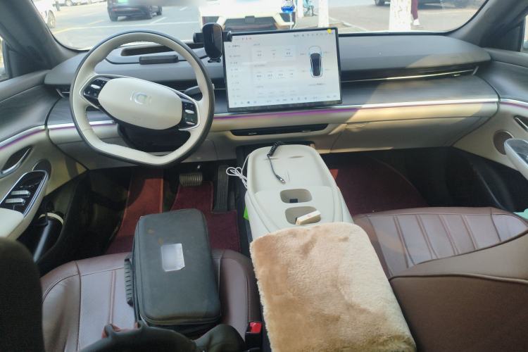 Used CHANGAN NEVO A07 2026 Model Ultra-Long Blue Whale Pure Electric 730 Flagship Edition Center Console