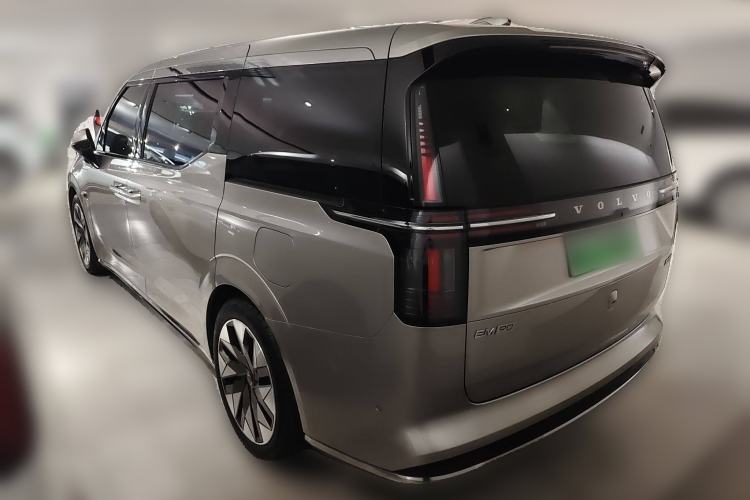 Used Volvo EM90 2025 Ultra Six-Seater