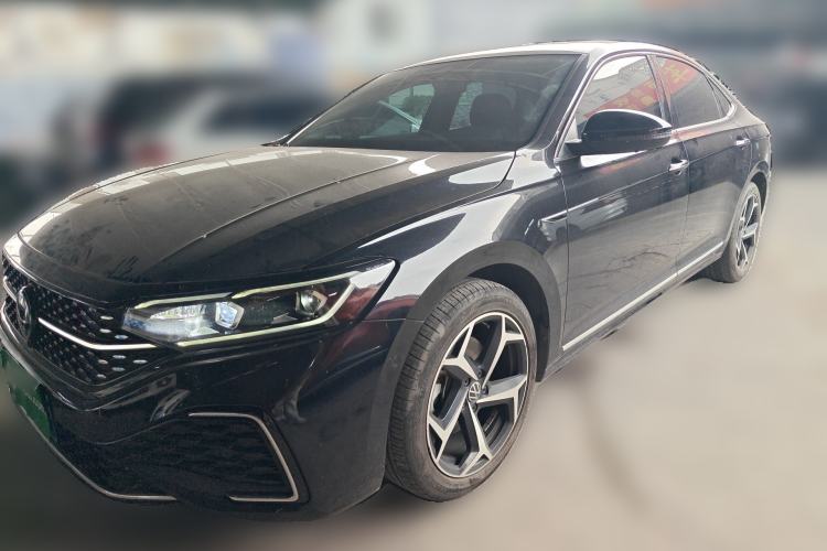 Used Volkswagen Passat 2023 330TSI Starry Luxury Edition