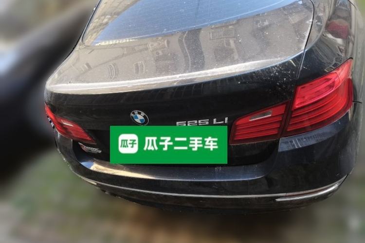 Used BMW 5 Series 2014 525Li Luxury Design Package
