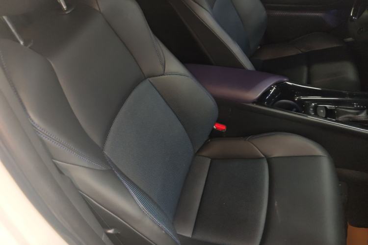 Used Toyota C-HR 2020 2.0L Luxury Edition Right Front Seat