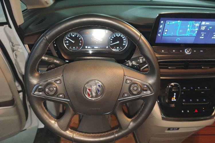 Used Buick GL8 2022 Land Business Class 652T Luxury Model Steering Wheel
