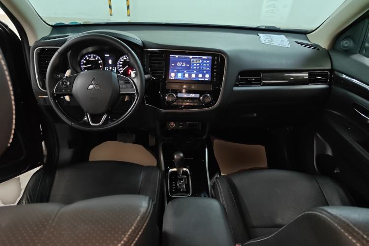 Used Mitsubishi Outlander 2018 2.4L 4x4 Elite Edition 5 Seats
