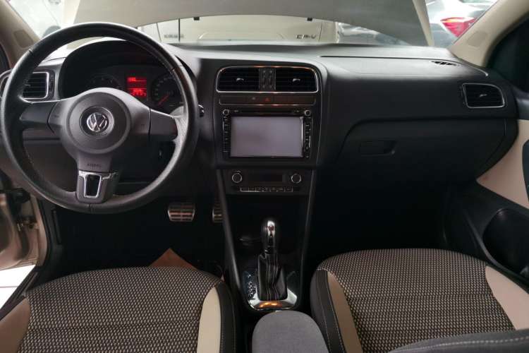 Used Volkswagen Polo 2012 1.6L Cross Polo Automatic Transmission
