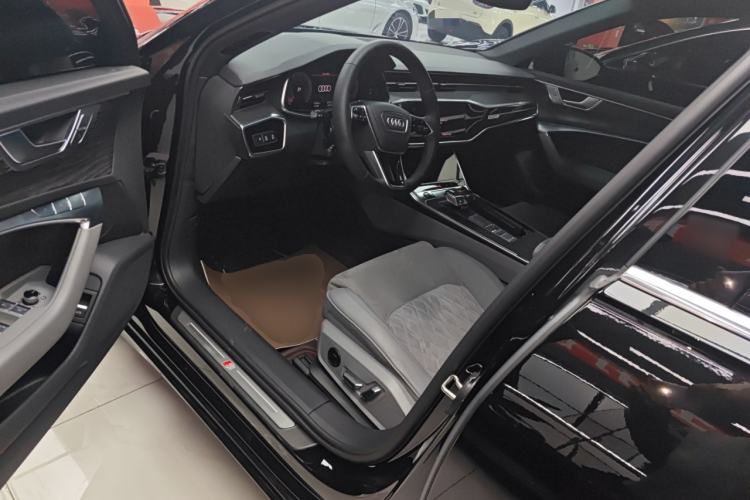 Used Audi A6L 2023 Revised Edition 45 TFSI quattro Prestige Dynamic Version Driver Seat