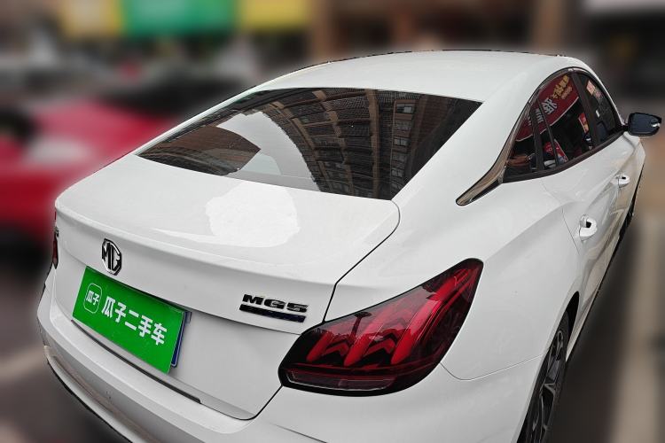 Used MG 5 2023 180 DVVT Manual Fashion Edition
