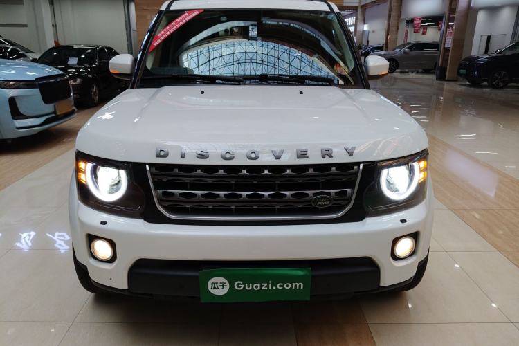 Used Land Rover Discovery 2016 3.0 SC Obsidian Black Heritage Edition SE
