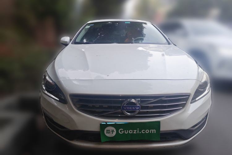 Used Volvo S60 2017 S60L T4 Smart Range Edition
