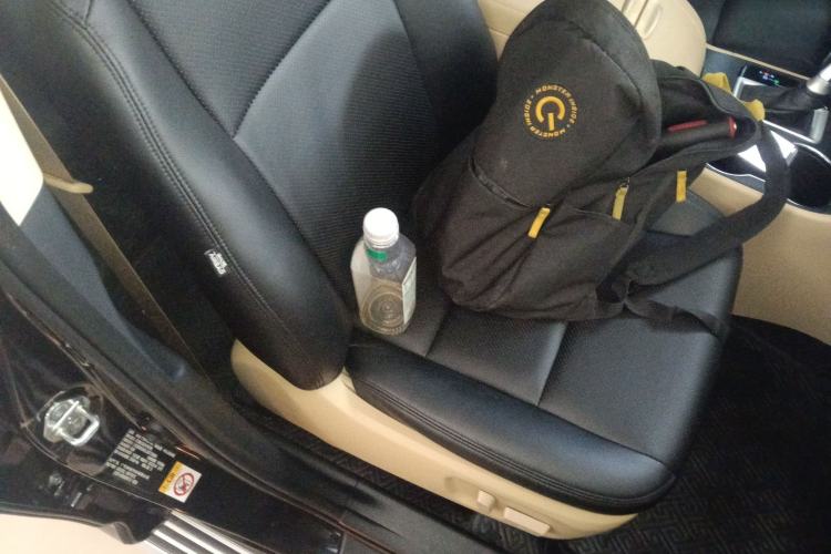 Used Toyota Highlander 2018 2.0T Two-Wheel Drive Elite Version 5 Seats China VI Standard