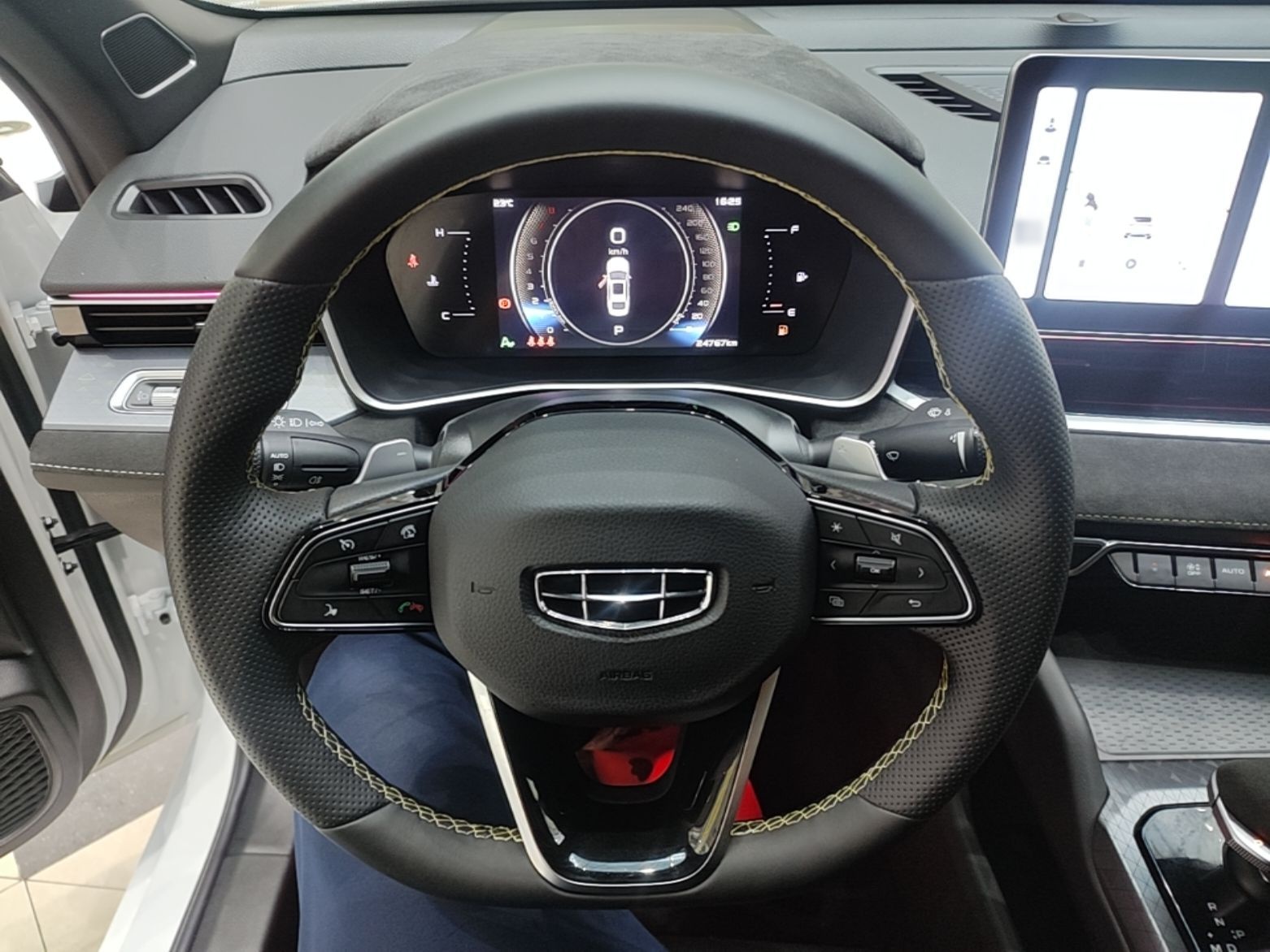 Geely Auto Preface 2023 2.0TD Space-Time Edition — снимка 13