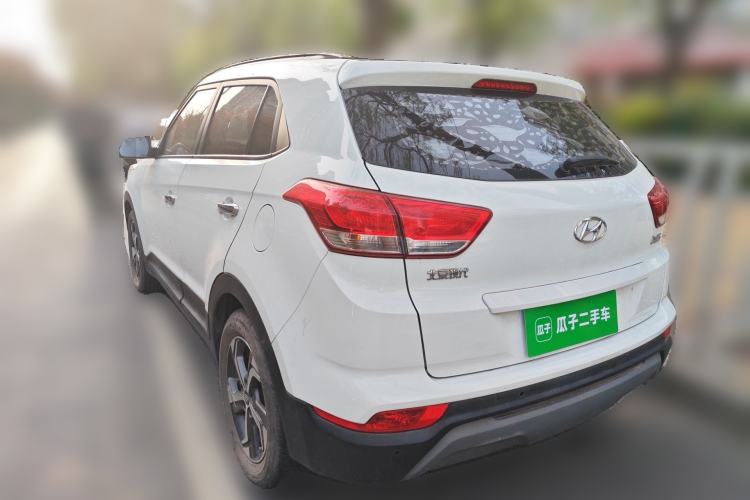 Used Hyundai ix25 2017 1.6L Automatic Smart Version Rear Left 45 Deg