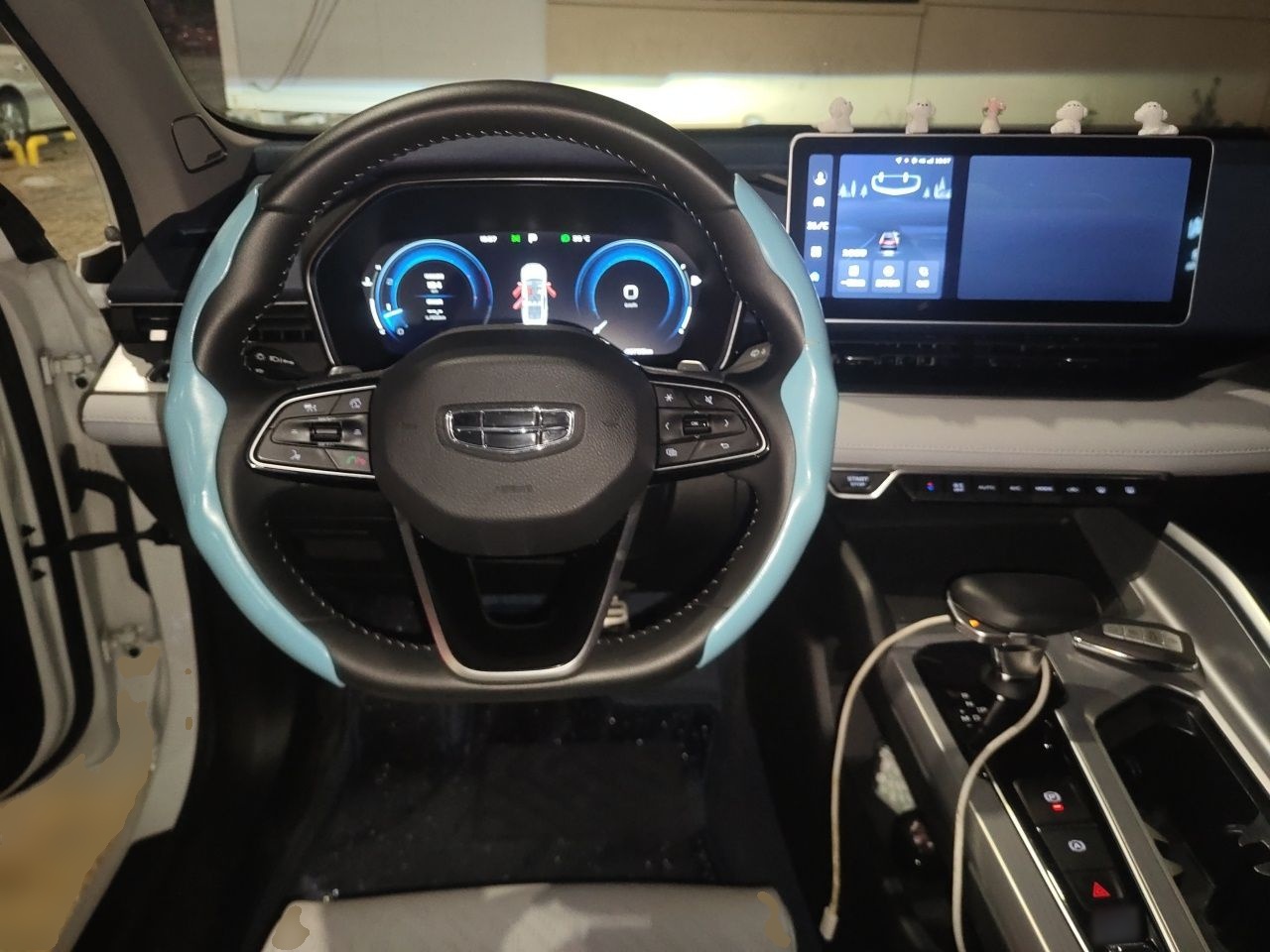 Geely Auto Preface 2023 2.0TD Prestige Version — снимка 10