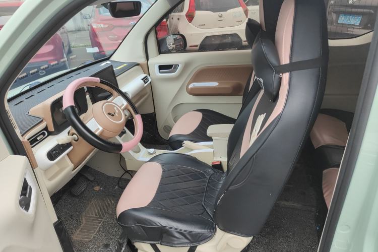 Used Wuling Hongguang MINIEV 2024 3rd Generation 215km Youth Edition Left Front Seat