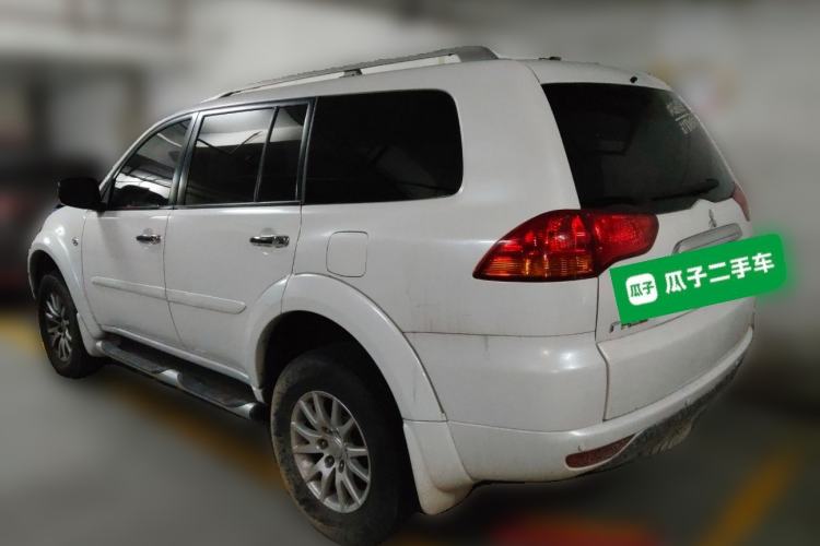 Used Mitsubishi Pajero Sport 2013 3.0L Automatic 4x4 Flagship Edition
