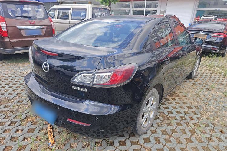 Used Mazda 3 2013 Sedan 1.6L Manual Elite Model
