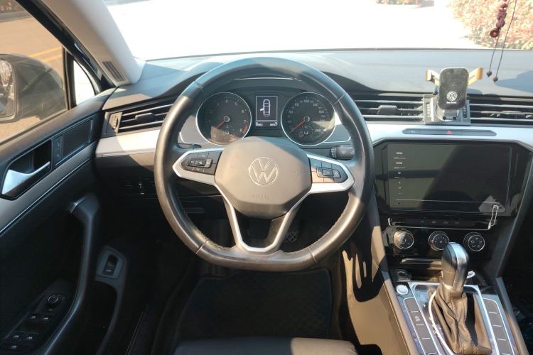 Used Volkswagen Magotan 2020 280TSI DSG Comfort Edition Steering Wheel
