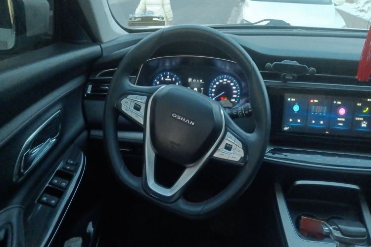 Used CHANGAN OSHAN X7 2020 1.5T Automatic Luxury Version