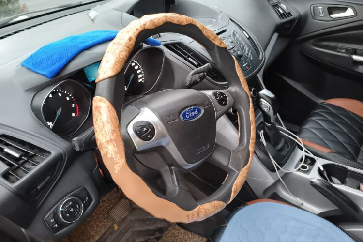 Used Ford Kuga 2013 1.6L GTDi Two-Wheel-Drive Comfort Model