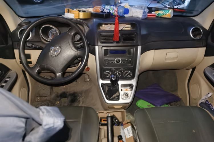 Used CHANGAN KAICHENG Ruixing M70 2017 1.5L Comfort Edition 6-Seater Liftback Door DAM15DL