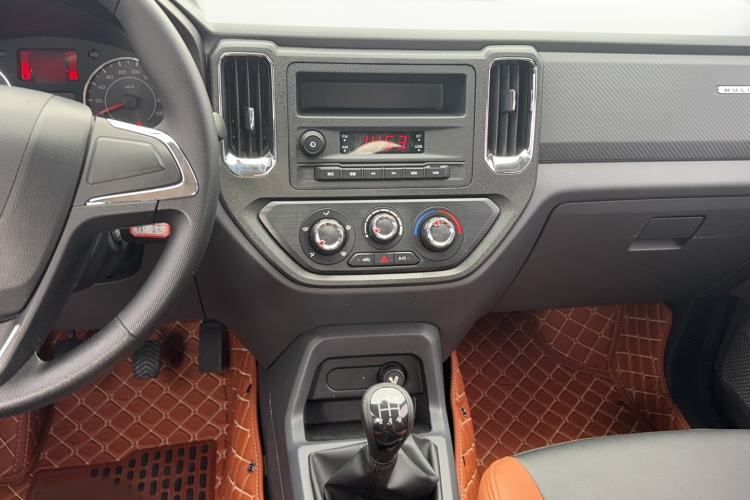 Used Wuling Zhengtu 2021 1.5L Entry-Level LAR
