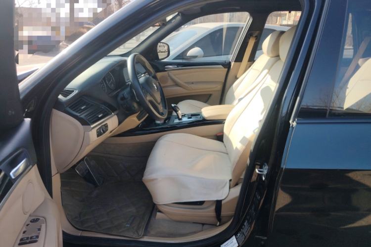 Used BMW X5 2013 xDrive40i
