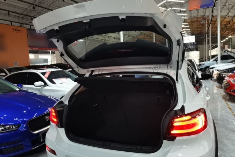 Used Qoros 3 2016 Urban SUV 1.6T Automatic Zhiyue Model