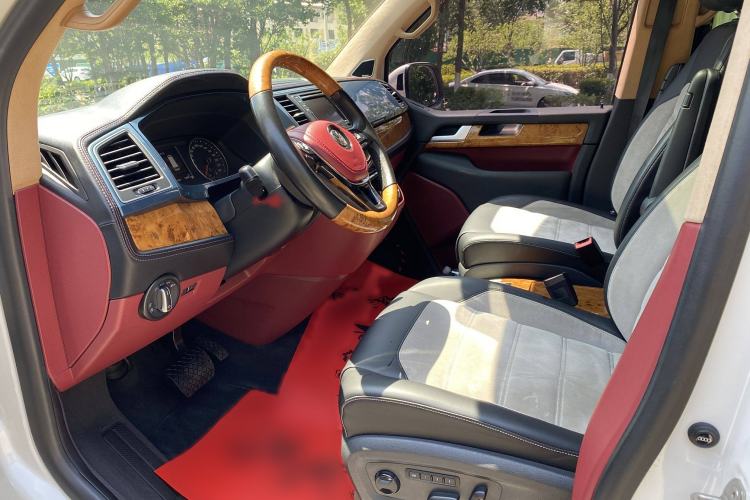 Used Volkswagen Multivan 2018 2.0 TSI Four-Wheel Drive Comfort Edition 7-Seater