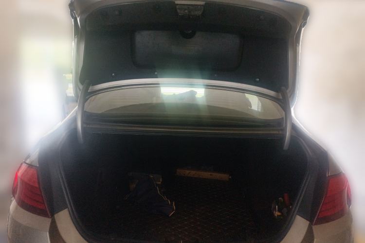 Used BMW 5 Series 2013 525Li Leading Model