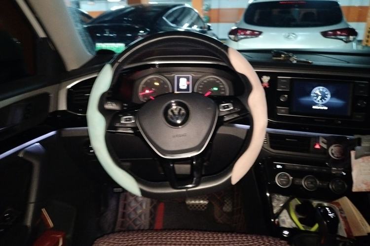 Used Volkswagen Tayron 2019 330TSI Two-Wheel-Drive Luxury Version China V Emission Standard
