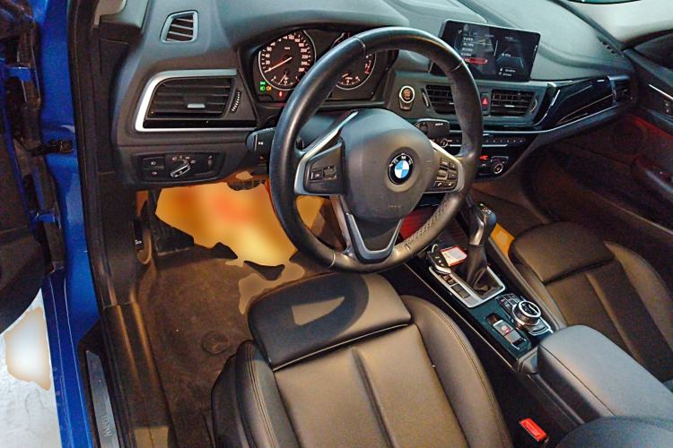 Used BMW 1 Series 2017 118i Design Package Model Center Console